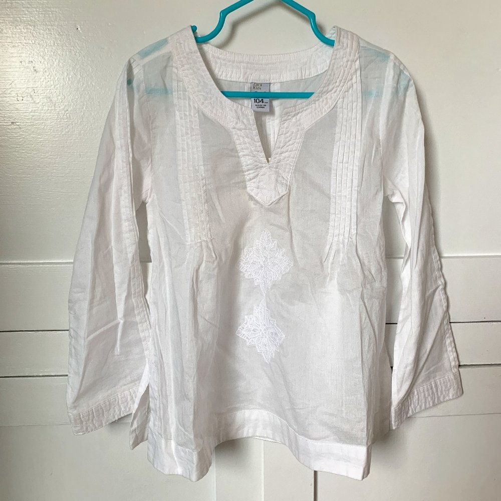 NEW Zara Kids white flowy embroidered top Size 3-4 (NWT)